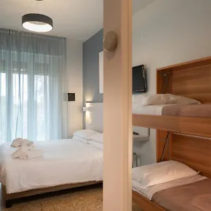 la-caravella-loano.hotelitalianriviera.com/
